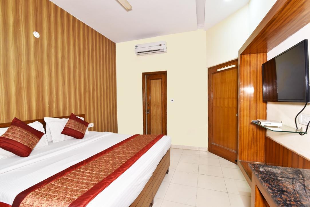 Hotel B-Comfort Amritsar Buitenkant foto