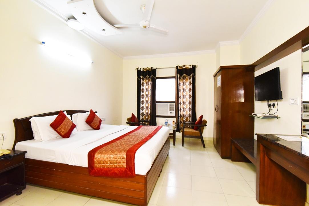 Hotel B-Comfort Amritsar Buitenkant foto