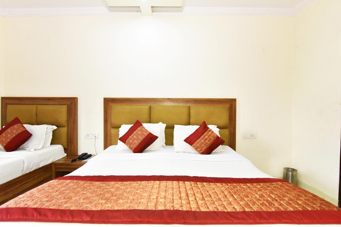 Hotel B-Comfort Amritsar Buitenkant foto