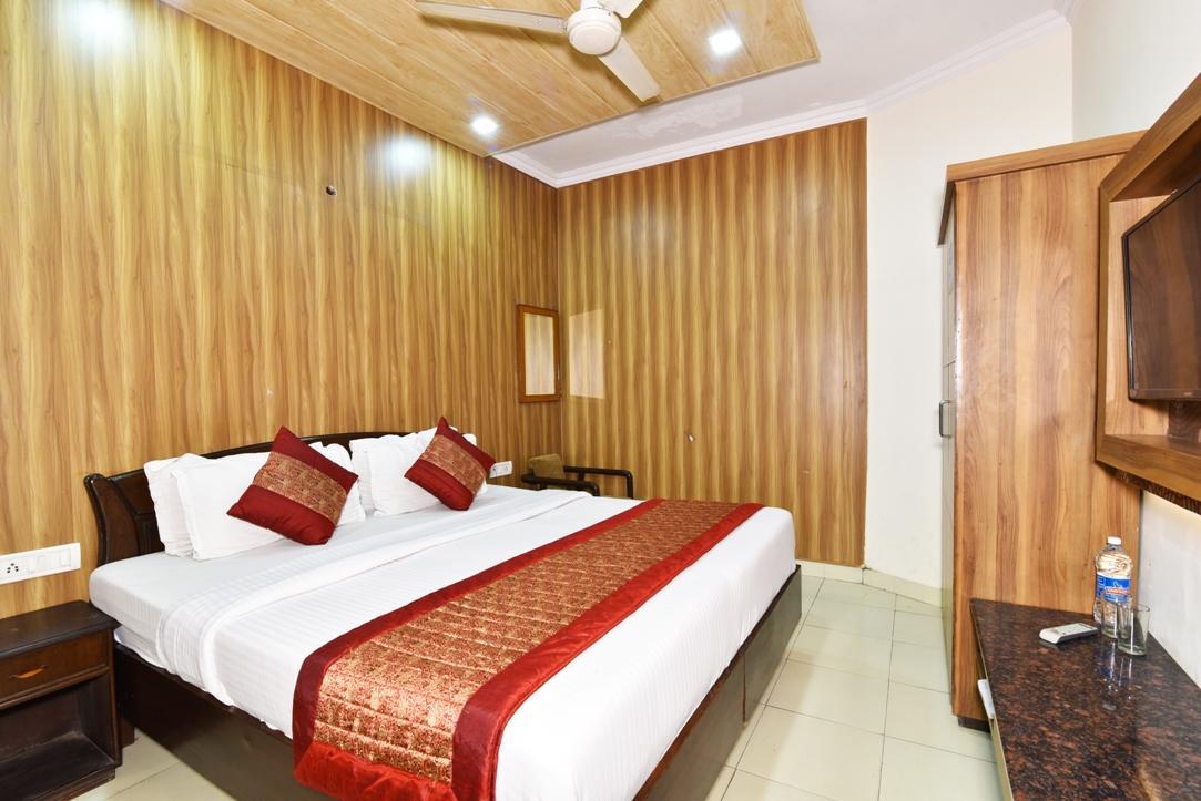 Hotel B-Comfort Amritsar Buitenkant foto